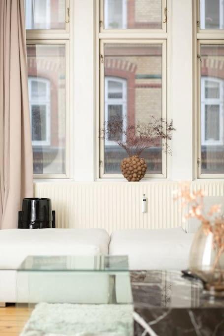 Large & Bright 3Br Apartment W Whirlpool Near Metro København Eksteriør billede
