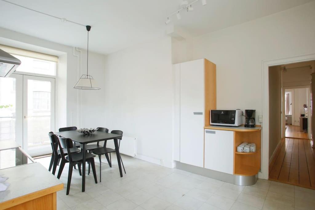 Large & Bright 3Br Apartment W Whirlpool Near Metro København Eksteriør billede