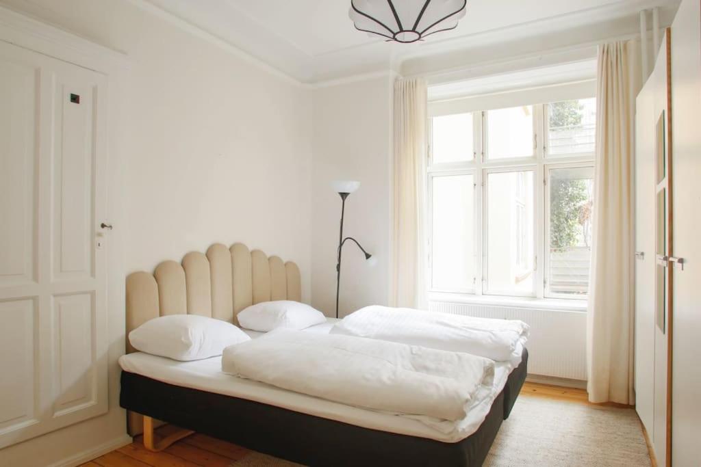 Large & Bright 3Br Apartment W Whirlpool Near Metro København Eksteriør billede