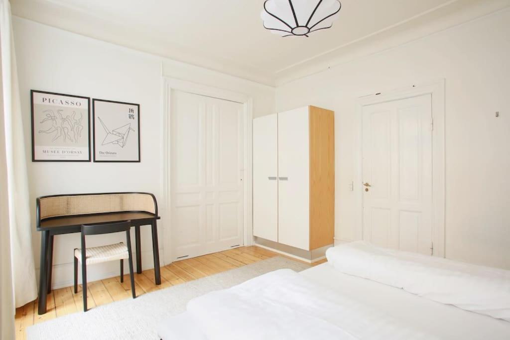 Large & Bright 3Br Apartment W Whirlpool Near Metro København Eksteriør billede