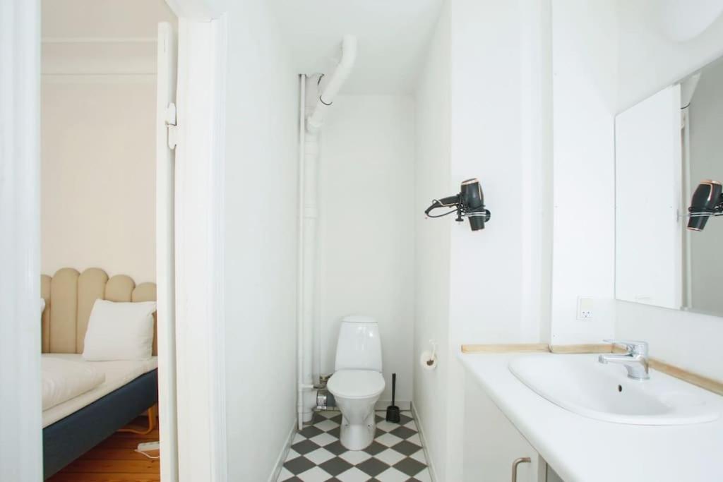 Large & Bright 3Br Apartment W Whirlpool Near Metro København Eksteriør billede