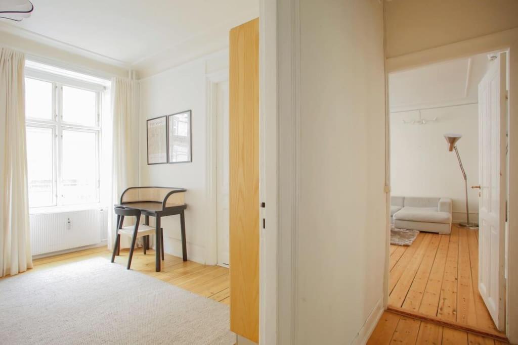 Large & Bright 3Br Apartment W Whirlpool Near Metro København Eksteriør billede