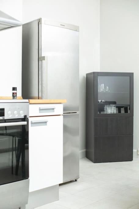 Large & Bright 3Br Apartment W Whirlpool Near Metro København Eksteriør billede